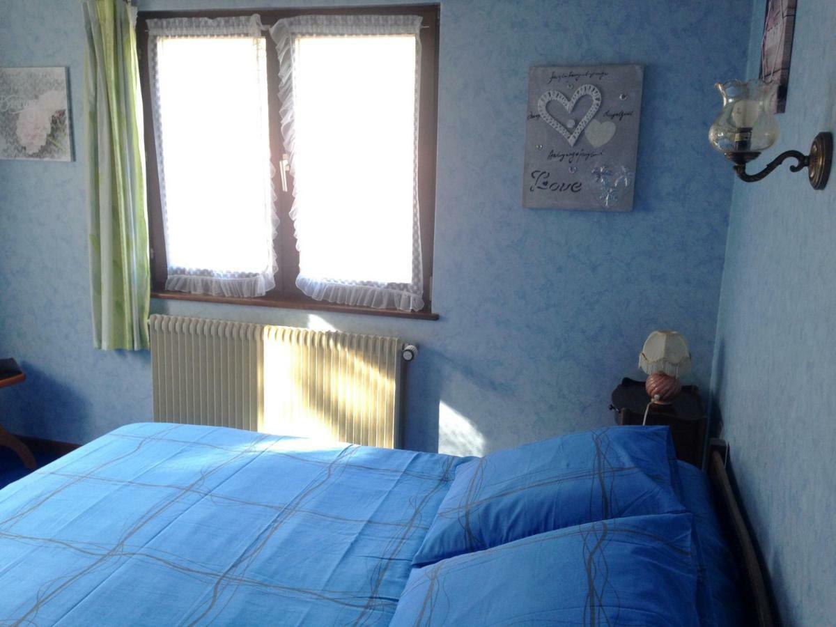 Chambres D'Hotes Et Gite Chez Martine Barr Exterior foto